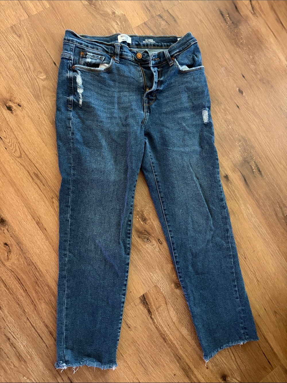 Kensie Dark Blue Cropped Frayed-Hem Jeans